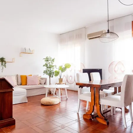 The Best Rent - Large And Bright Two-bedrooms With Balcony