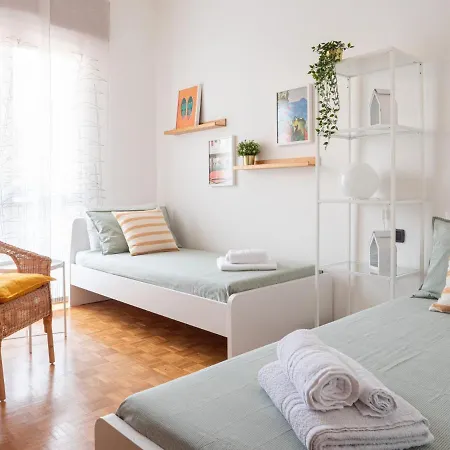 Apartment The Best Rent - Large And Bright Two-bedrooms With Balcony
